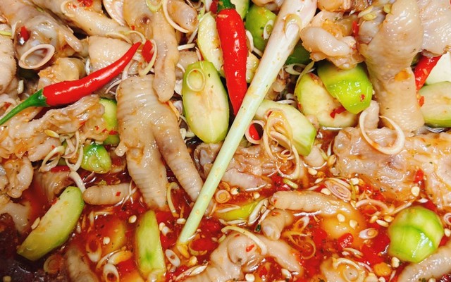 Chân Gà Sốt Thái & Chân Gà Tươi - Nguyễn Gia Trí