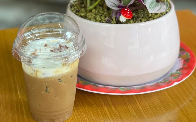 Tiệm Cá - Cafe Muối & Nước Ép - 177 Tô Hiệu