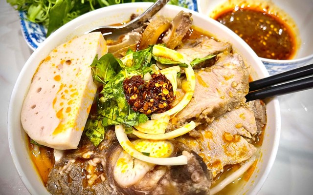 Bếp Nhà Múp - Bún Bò & Gỏi Cuốn - Xóm Chiếu