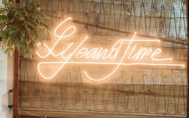 Life And Time Coffee - Tổ 7