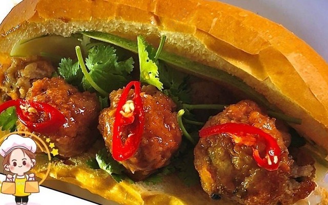 Cô Tư - Bánh Mì, Xôi Gà & Cơm Gà - Huỳnh Văn Lũy