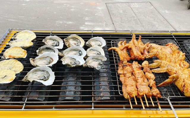 Hàu Nướng 252 Định Công - Chuyên Hàu Nướng, Chân Gà & Cánh Gà