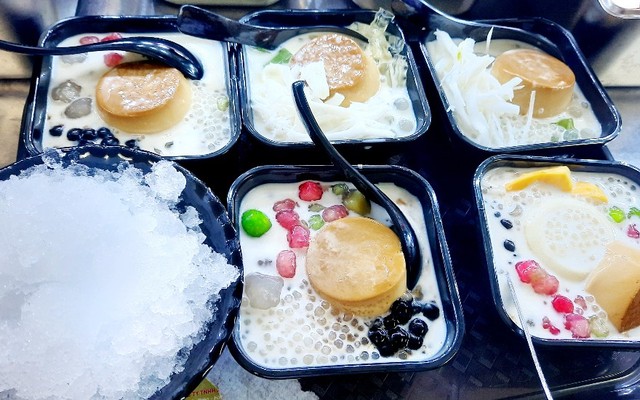 Tiệm Chè Mai - Tàu Hũ Singapore, Chè Thập Cẩm & Chè Khoai Dẻo Caramen - Cầu Đất