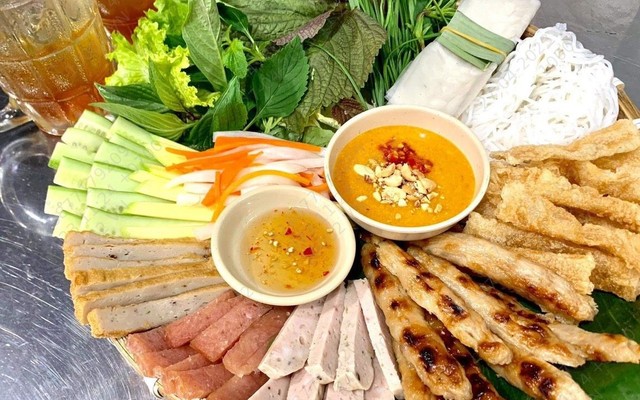 ĐIỀN KHANG - Bún Chả Cá Sứa Nha Trang & Nem Nướng Ninh Hoà - 240 Phạm Văn Hai