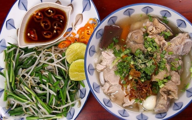 Dì Thúy - Hủ Tiếu Sa Đéc - Bùi Văn Ba