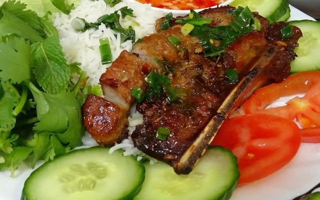 Gia Hân - Cơm Tiệm - Cổ Nhuế