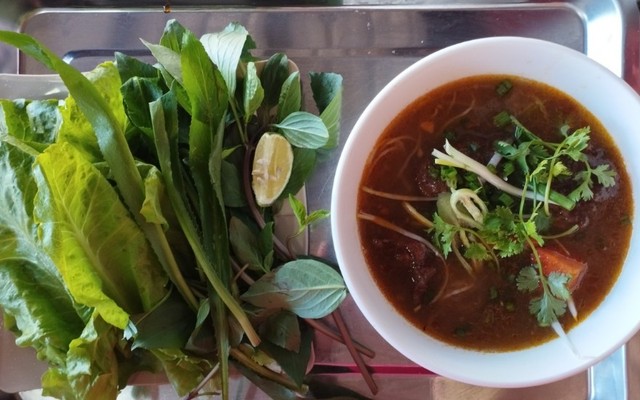 Quán Cô Lành - Hủ Tiếu Bò Kho, Bánh Mì Bò Kho & Bánh Mì Chảo - 142 Y Moan