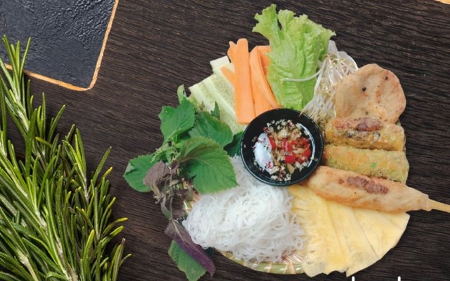 Bún Cuốn & Nem Hải Sản - Bắc Nam