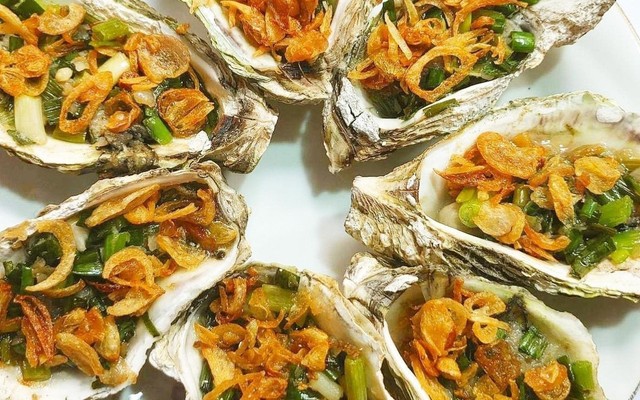 Tiệm Chú Gấu - Hàu Nướng, Ốc Luộc & Ăn Vặt - Nguyễn Ngọc Vũ