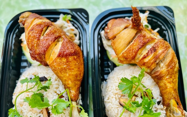 Cơm Gà Hong Kong A Chen - Cơm Gà - 157 Bình Lợi