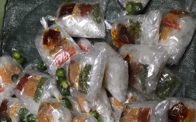 Ăn Vặt Thành Nguyễn - Ăn Vặt - Quang Trung