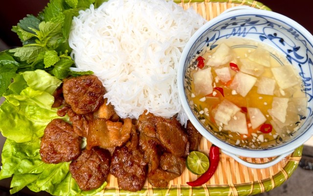 Bánh Mỳ & Đồ Uống Bình An - 385 Ngõ 192 Lê Trọng Tấn