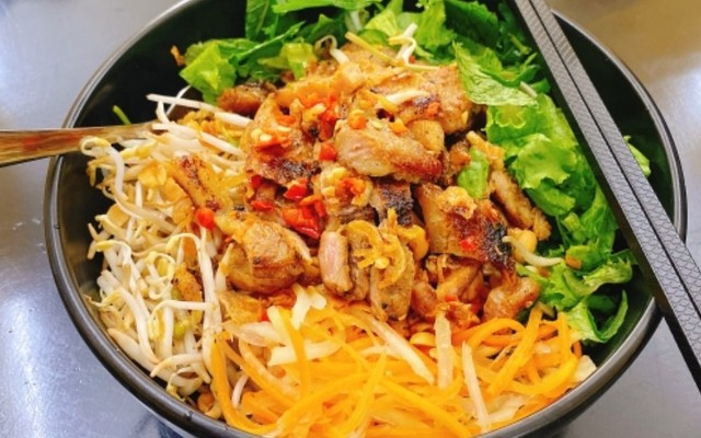 Ú Nu! - Cơm Tấm Sườn & Bún Thịt Nướng