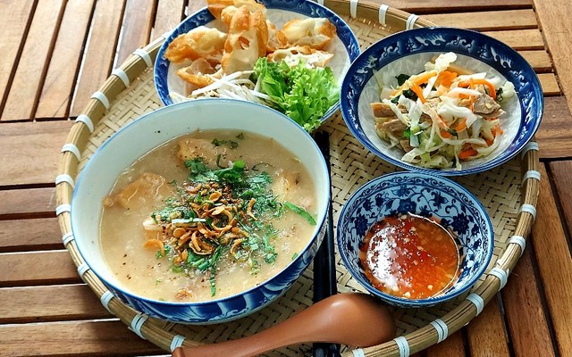 Quán Chay Tâm Nhã Tên Lửa - Món Chay - Đường 23B