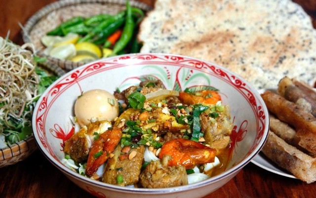 Quán Ăn Vy Vy - Bún Thịt Nướng, Mỳ Quảng & Cao Lầu - 65 Nguyễn Phúc Tần