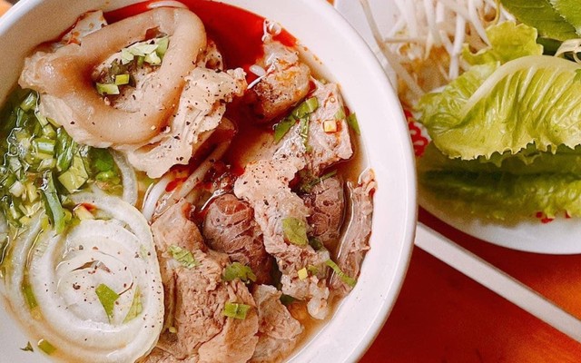 Phờ Cồ - Bún Bò Huế, Cơm Rang & Mỳ Xào - 68 Đỗ Đức Dục