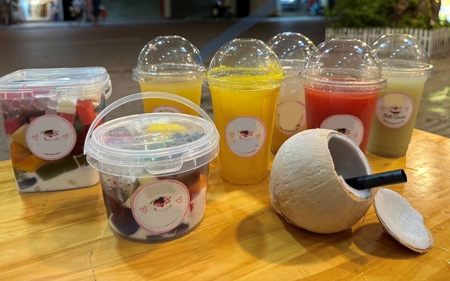 Sữa Chua Hoa Quả Mết Quán - 52 Nguyễn Thái Học