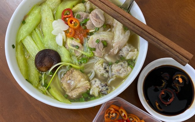 Bún Mọc Bà Cúc - Bún Dọc Mùng - Hoàng Hoa Thám