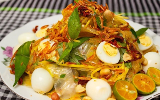 Tiệm Ăn Vặt Cô Lệ - Bánh Tráng Trộn - 439 Nguyễn Văn Bá