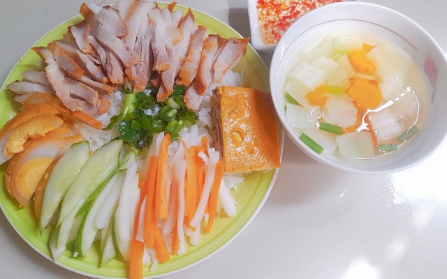 Cơm Tấm Long Xuyên & Bún Xào Nem Nướng - Cô Bảy