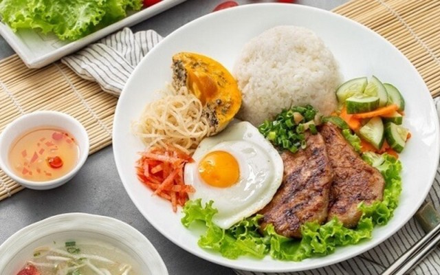 Cơm Tấm Family Thái Hoà - 24 Trà Khê 6