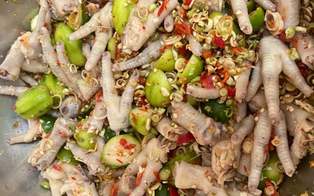 Chân Gà Sốt Thái & Sả Tắc - Ăn Vặt Dì Mười - Ngô Quyền