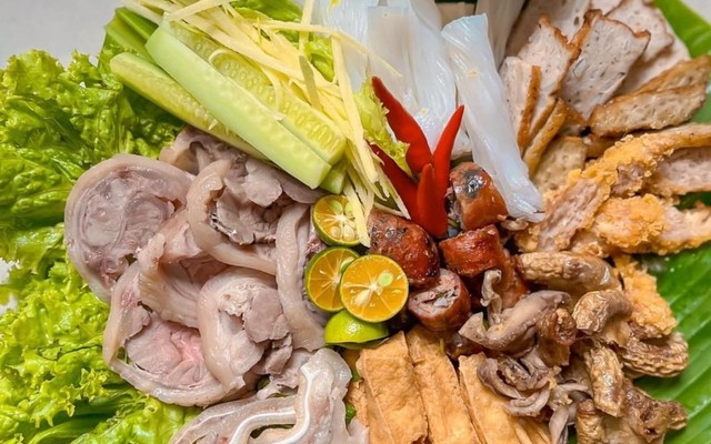 Xóm Ốc & Đậu - Hồ Xuân Hương