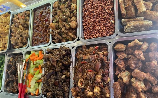 Quán Nga Béo - Cơm Văn Phòng - 5 Phố Thọ Tháp