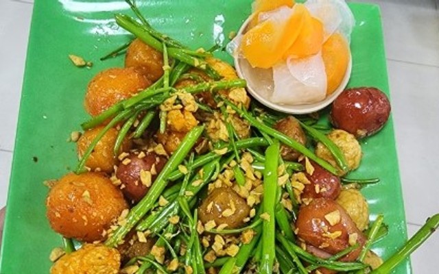 Tất Tần Tật - Bánh Mì Nướng Muối Ớt, Há Cảo & Cá Viên - Chung Cư Đức Khải