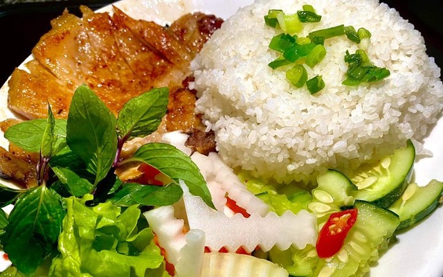 Cơm Tấm Nhất Nhất Mại - Cơm - 38 Nguyễn Huy Oánh