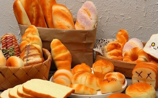 Bánh Mì Phát Đạt Bakery - Cơm