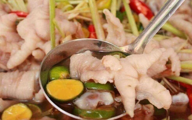 Mẹ Nhí - Chân Gà Sốt Thái & Sả Tắc - Đường Số 17