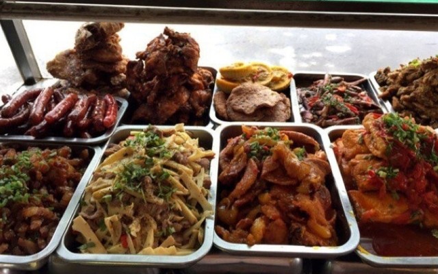 Quán Cơm Má Bảy