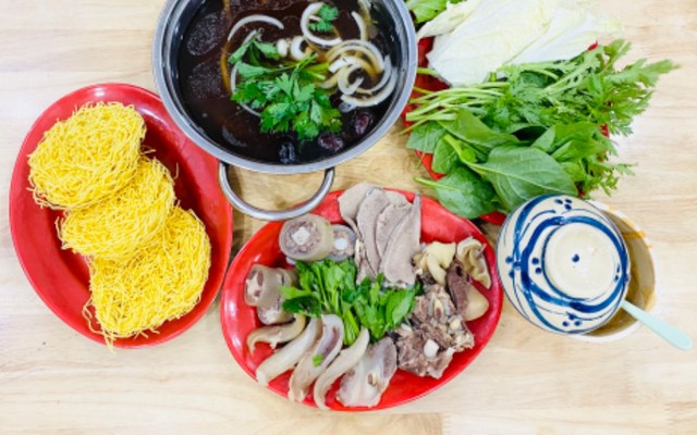 Lẩu Bò Hiền Văn Hiến - Lẩu Bò, Lẩu Gà Ta Sa Tế & Lòng Đen Xào - Trường Sa