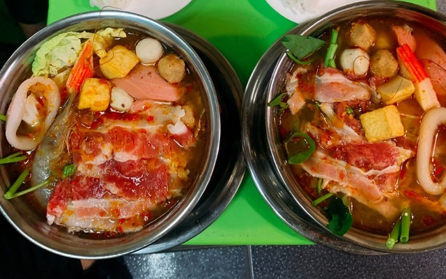 2 Thư Quán - Miến Mì Xào Gạch Tôm, Nấm Biển Giòn & Lẩu Thái Mini - Cách Mạng Tháng 8