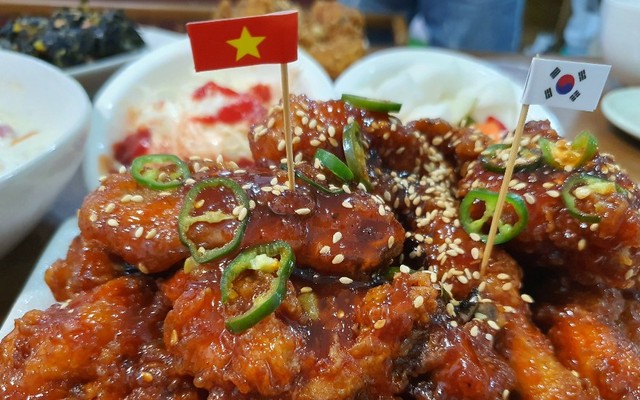 Ba Con Gà - Chicken & Milktea - Vietsing