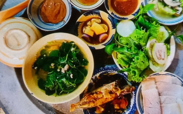 Cửa Hàng Ăn Uống Mậu Dịch - Cơm Bao Cấp - Nguyễn Thành Vĩnh