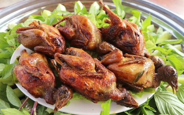 Chim Cút Nướng, Tôm Nướng & Bạch Tuộc Nướng - Xuân Đỉnh