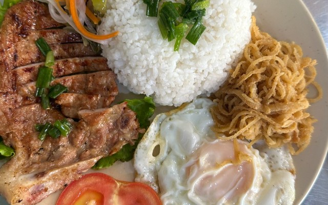 Anh Tư Quán - Cơm Tấm & Bún Thịt Nướng - Nguyễn Hữu Cầu