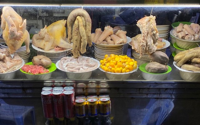 Loan Nguyễn - Bún Cháo Phở - Nguyễn Xiển