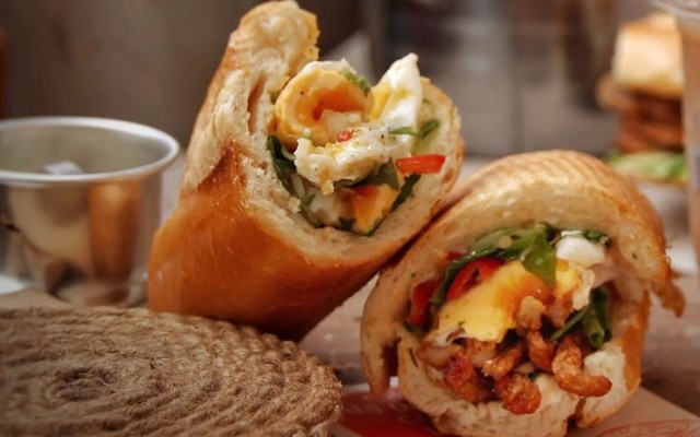 Bánh Mì Má Hải Gò Vấp - Bánh Mì Chả Cá - Đường Số 8