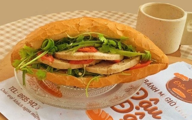 Bánh Mì Chả Đậu Đậu - Bánh Mì - Nha Trang