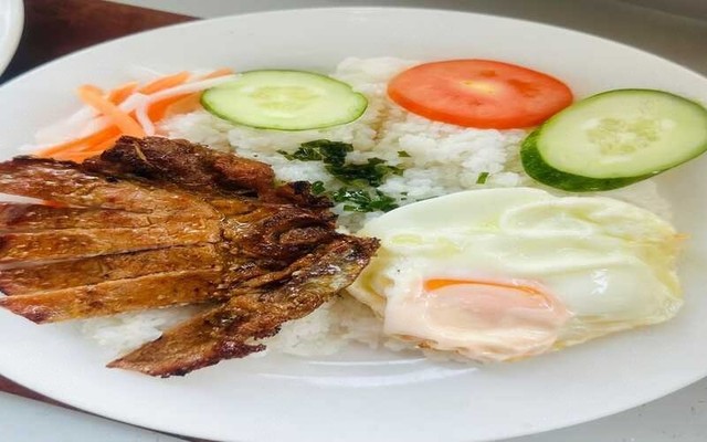 Cơm Tấm & Bún Cá Chợ Đầm - Cơm Tấm & Bún Cá - Nguyễn Du