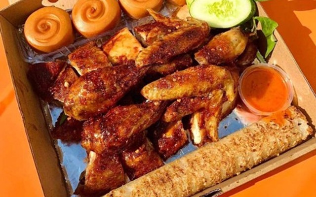 102 - Gà Nướng Cơm Lam - Lê văn lương 