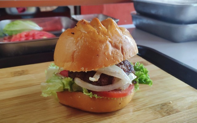 Burger Ấm Bụng - Bánh Hamburger - 30 Vạn Phúc