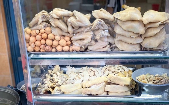 Hủ Tiếu Mì Gà Nguyễn Kim - Tân Hòa Đông
