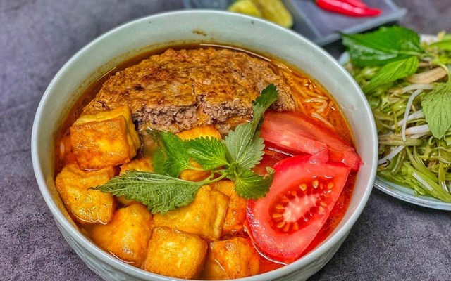 Quán Chị Cẩm - Bún Riêu Cua - Nguyễn Thị Mười