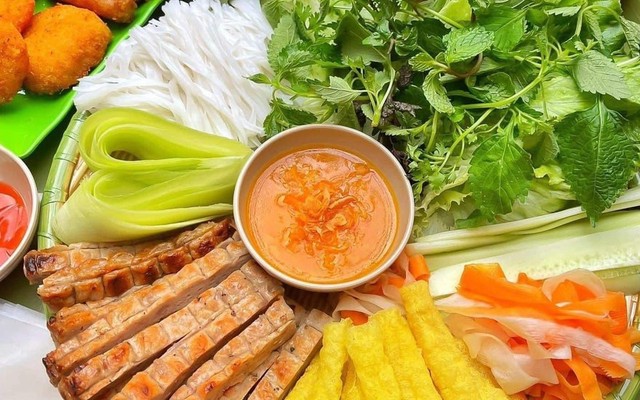 Nem Nướng Nha Trang Yến Béo Bách Khoa - Ăn Uống - Phố Nguyễn Hiền 