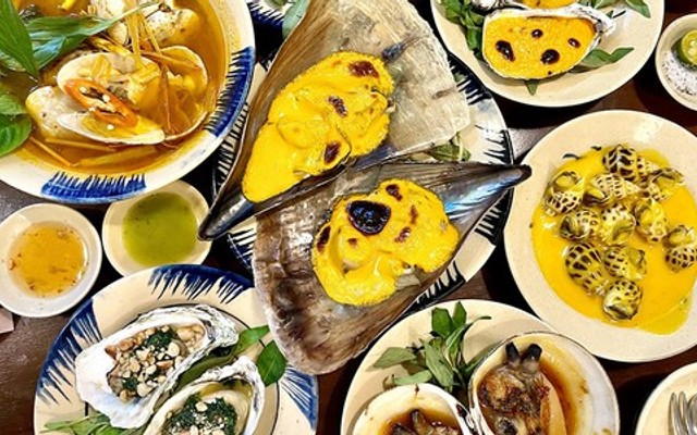 Ốc Dì Toàn - Ốc Sốt Bơ Tỏi - 69/1/1 Nguyễn Gia Trí