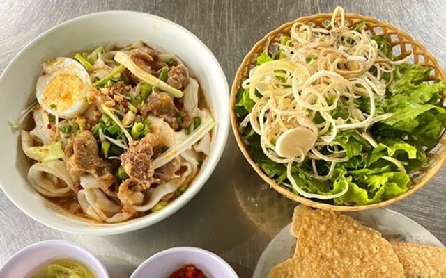 Mì Quảng Xứ Cồn - Mì Quảng - 125 Thái Văn Lung